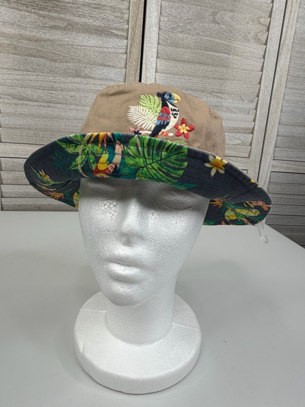 DISNEY Magic Kingdom Tiki Room Themed Reversible Bucket Hat Tan/Multi-OS - Picture 3 of 5